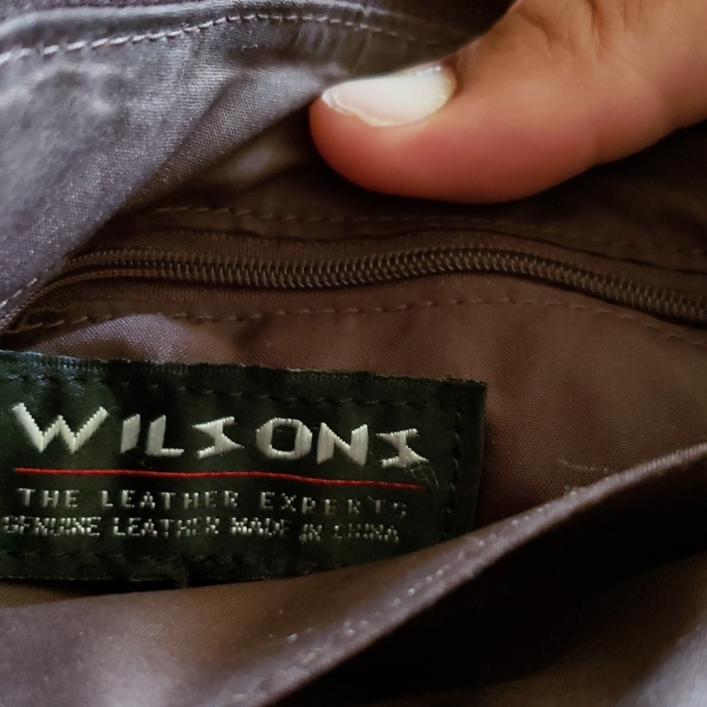 Wilsons leather vintage leather bag. - Picture 6 of 8